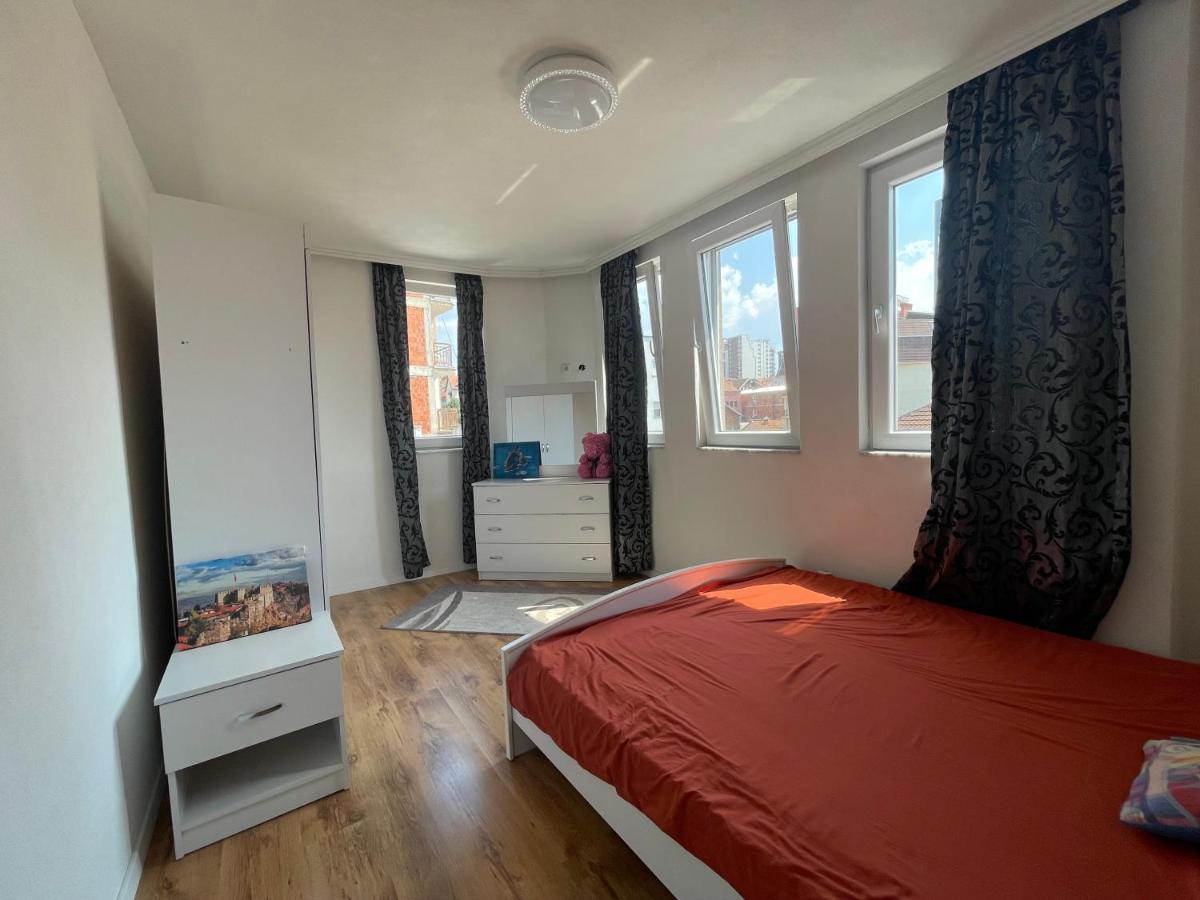 38 Apartment 1 Pristina Esterno foto